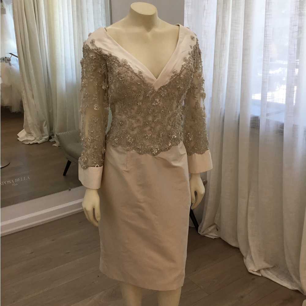 Ian Stuart: #717 Stunning Short Ivory Gown
